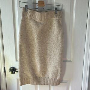H&M knit skirt beige size small sweater pencil